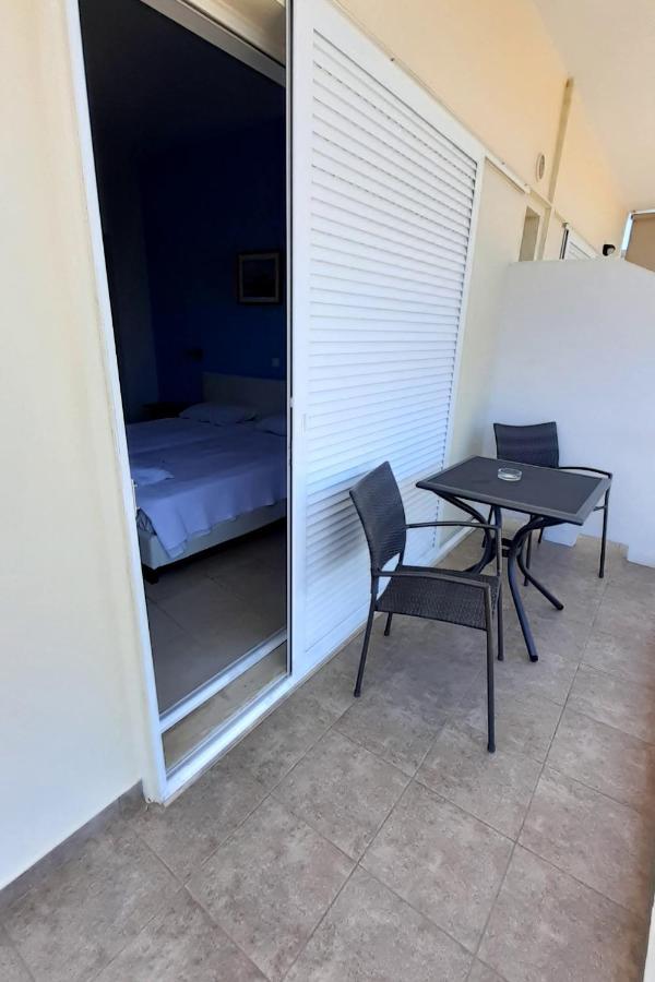Nikolaki Rooms ปอร์โตราฟตี ภายนอก รูปภาพ