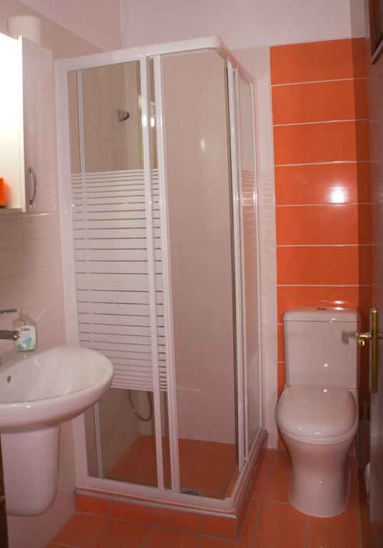 Nikolaki Rooms ปอร์โตราฟตี ภายนอก รูปภาพ