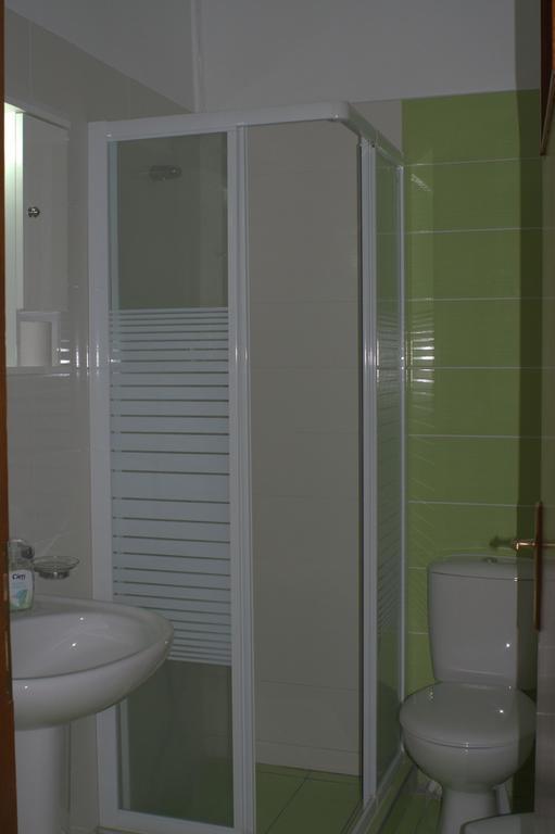 Nikolaki Rooms ปอร์โตราฟตี ภายนอก รูปภาพ