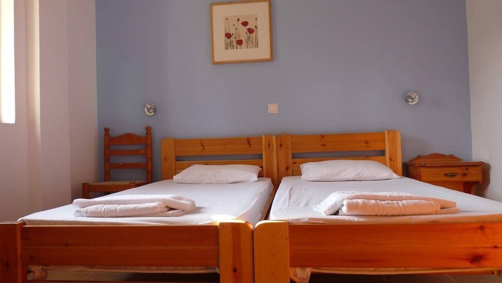 Nikolaki Rooms ปอร์โตราฟตี ภายนอก รูปภาพ